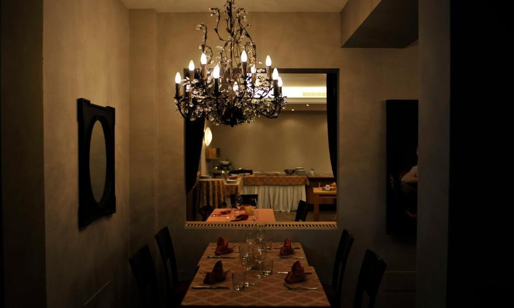 Hotel Eberle Bolzano Luaran gambar