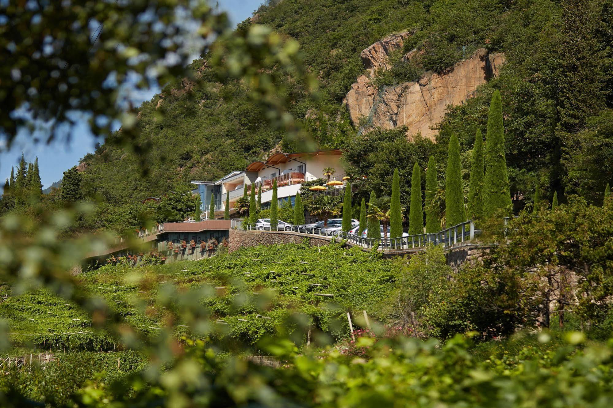 Hotel Eberle Bolzano Luaran gambar