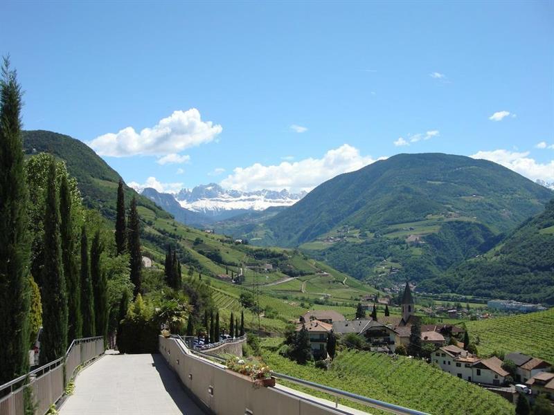 Hotel Eberle Bolzano Luaran gambar