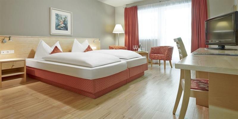 Hotel Eberle Bolzano Luaran gambar